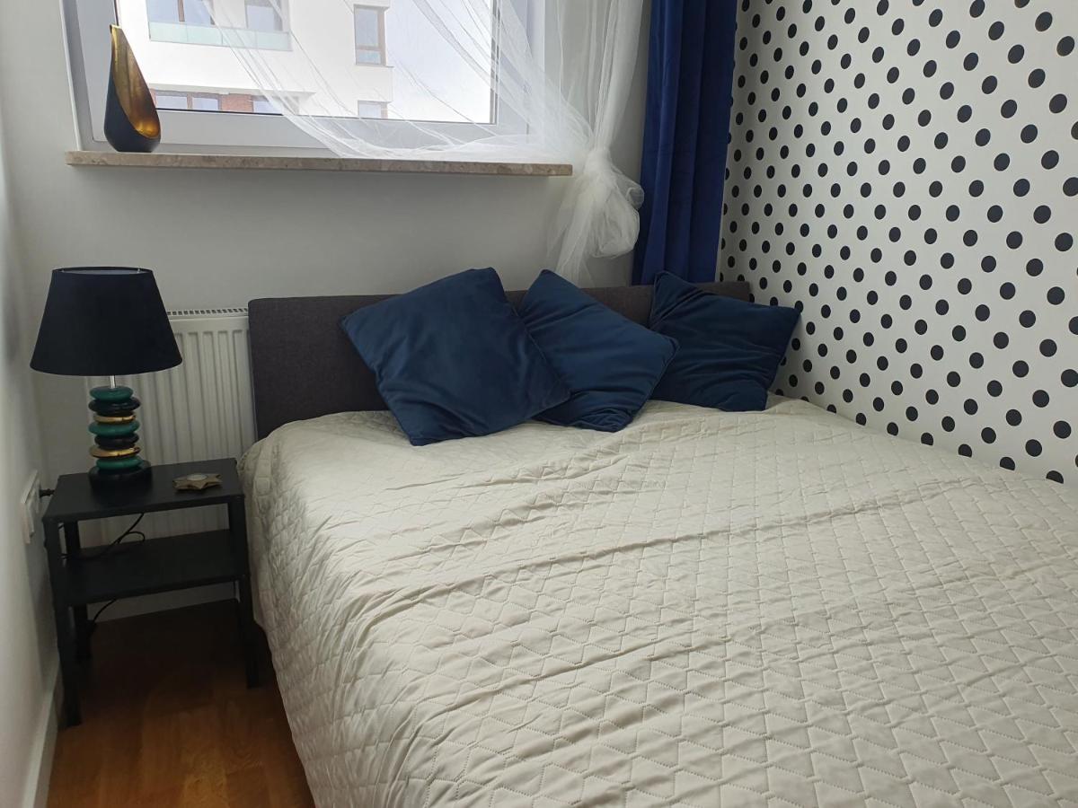 Apartament Przy Metro Варшава Екстер'єр фото